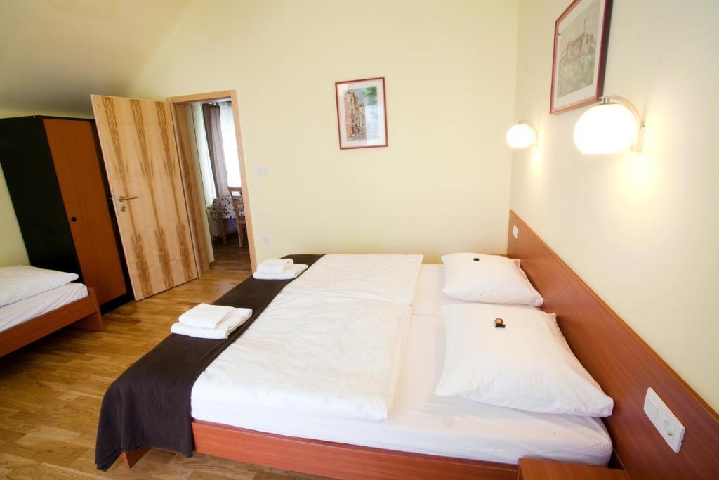 Alo Apartments Vila Klara Liubliana Quarto foto